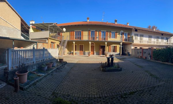 casa indipendente in vendita a Moncrivello