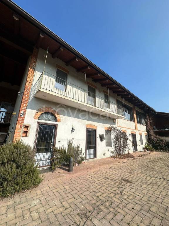 casa indipendente in vendita a Moncrivello