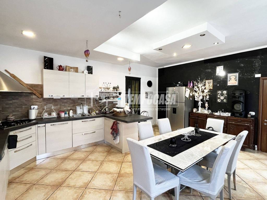 casa indipendente in vendita a Moncrivello