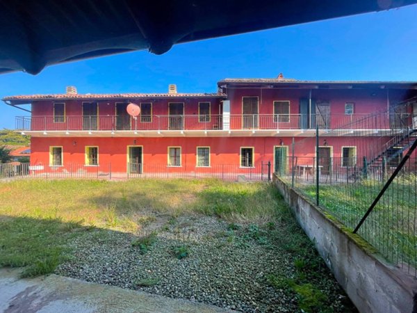casa indipendente in vendita a Moncrivello