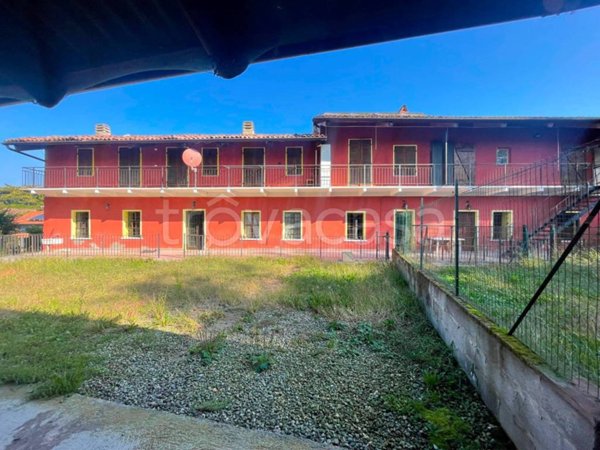 casa indipendente in vendita a Moncrivello