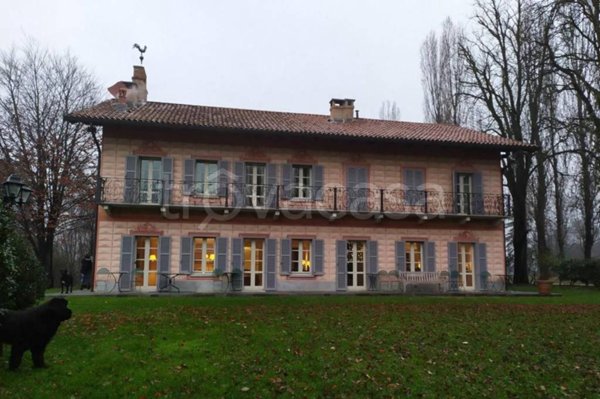 casa indipendente in vendita a Moncrivello