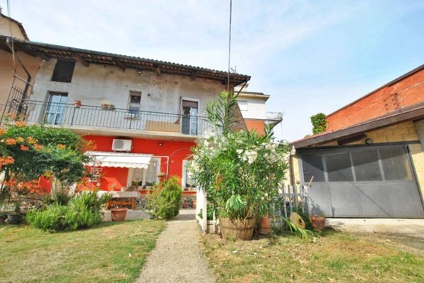 casa indipendente in vendita a Moncrivello
