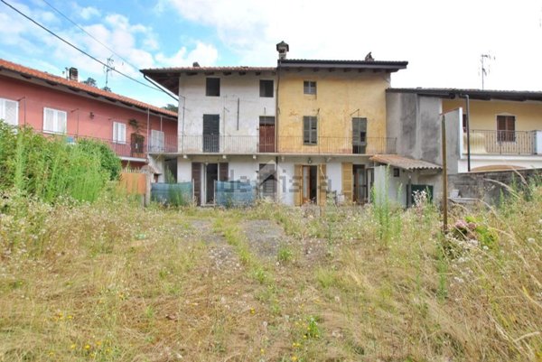 pentavano in vendita a Moncrivello