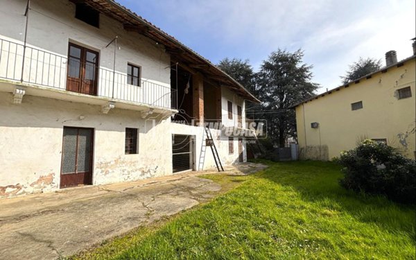 casale in vendita a Moncrivello