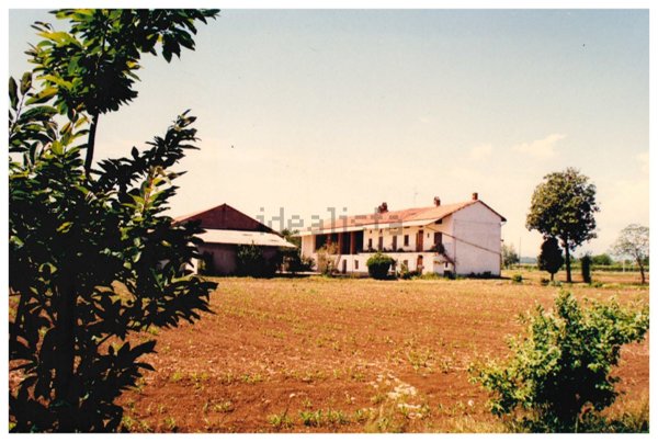 casa indipendente in vendita a Moncrivello