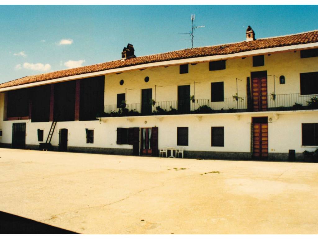 casa indipendente in vendita a Moncrivello