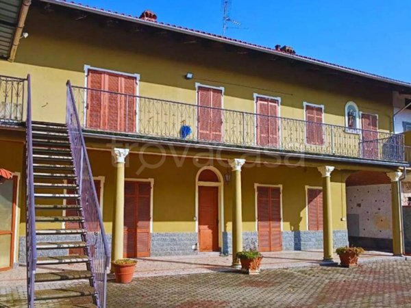 casa indipendente in vendita a Moncrivello
