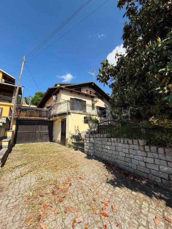casa indipendente in vendita a Moncrivello