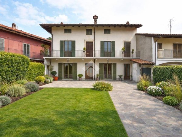 casa indipendente in vendita a Moncrivello