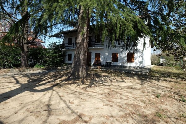 casa indipendente in vendita a Moncrivello