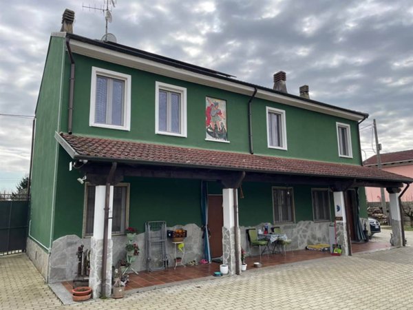 casa indipendente in vendita a Motta de' Conti