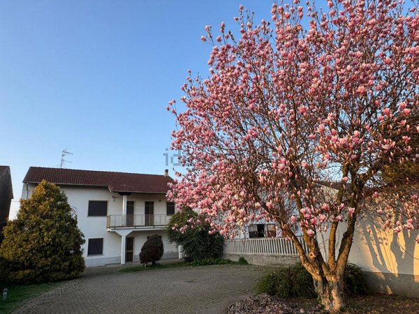 casa indipendente in vendita a Motta de' Conti