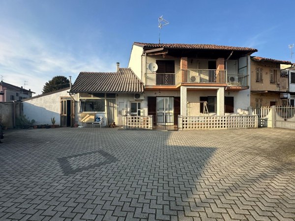 casa indipendente in vendita a Motta de' Conti