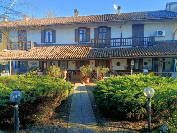 casa indipendente in vendita a Motta de' Conti