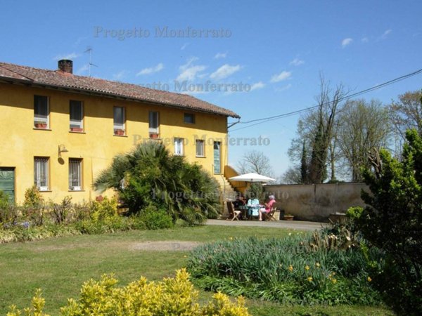 casa indipendente in vendita a Motta de' Conti in zona Mantie