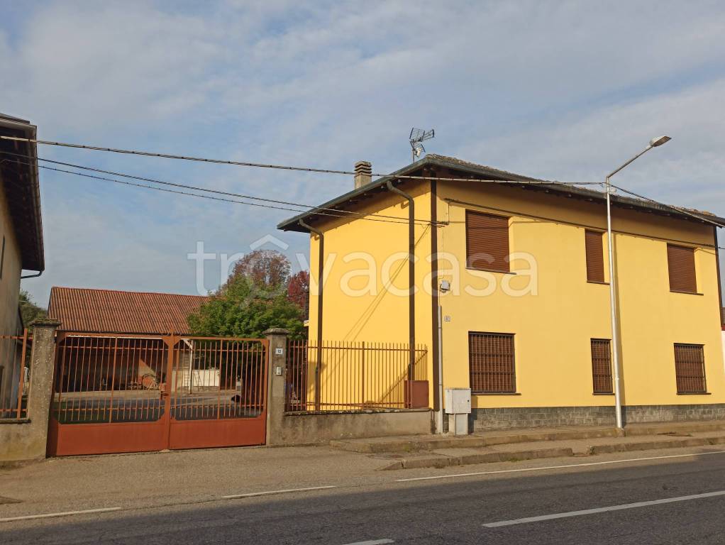 casa indipendente in vendita ad Oldenico