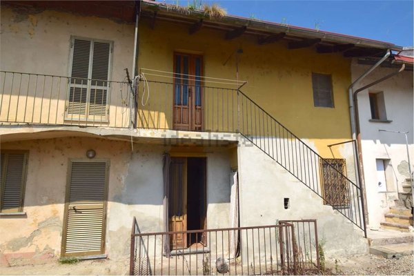 casa indipendente in vendita ad Oldenico