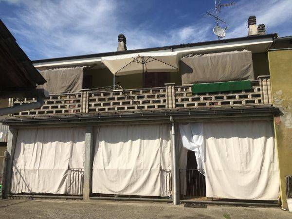 casa indipendente in vendita ad Oldenico