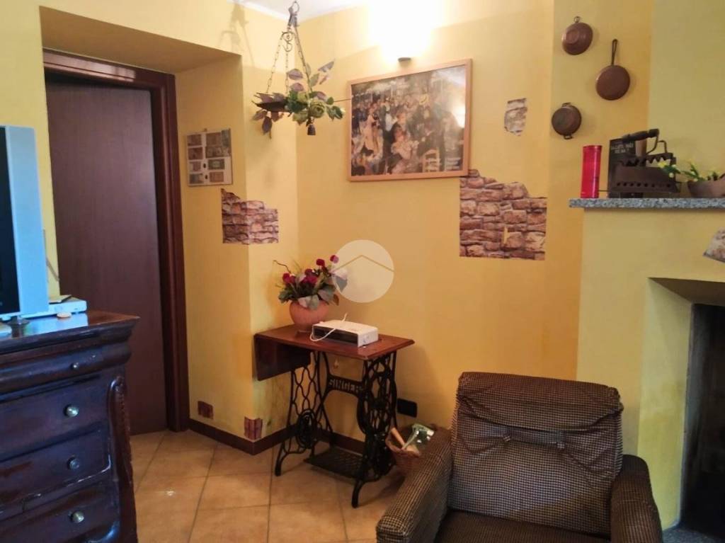 casa indipendente in vendita ad Oldenico