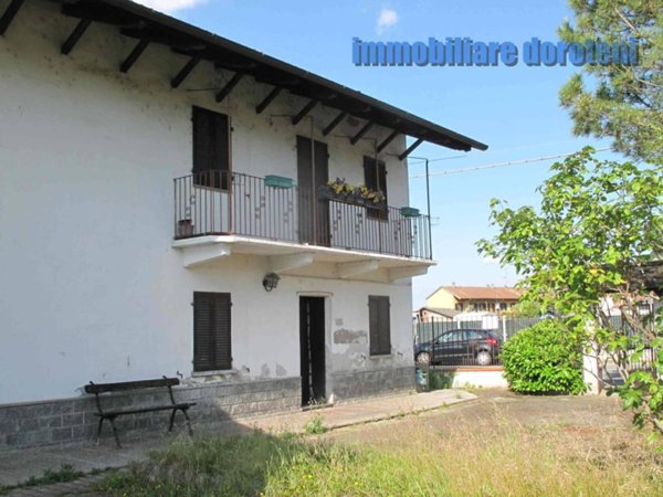 casa indipendente in vendita ad Oldenico