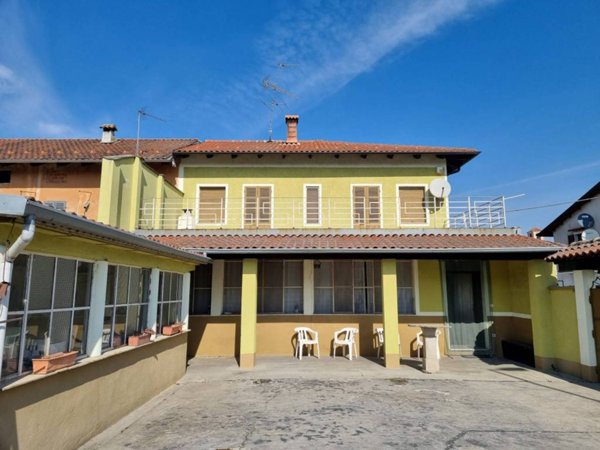 casa indipendente in vendita a Palazzolo Vercellese