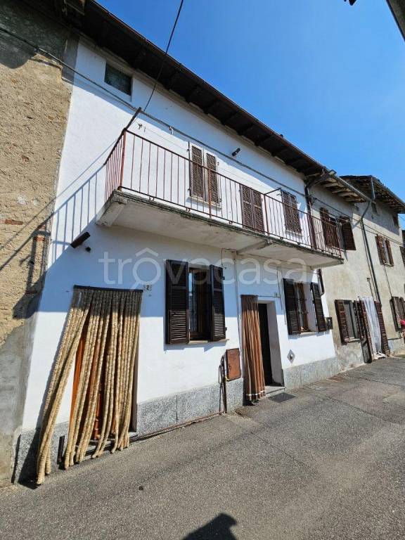 casa indipendente in vendita a Palazzolo Vercellese