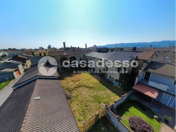 casa indipendente in vendita a Palazzolo Vercellese