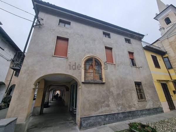 casale in vendita a Palazzolo Vercellese