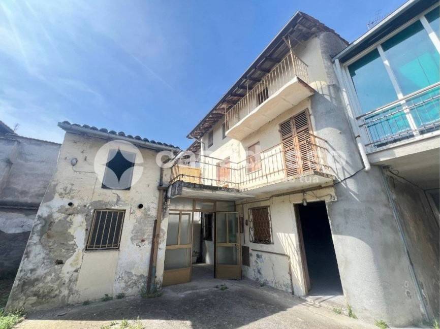 casa indipendente in vendita a Palazzolo Vercellese
