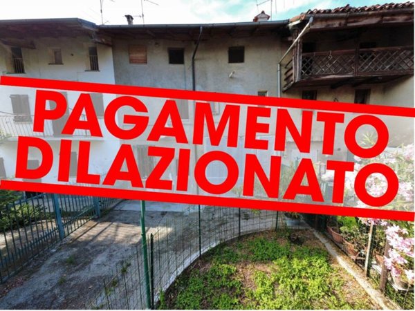 casa indipendente in vendita a Palazzolo Vercellese