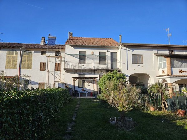 casa indipendente in vendita a Palazzolo Vercellese