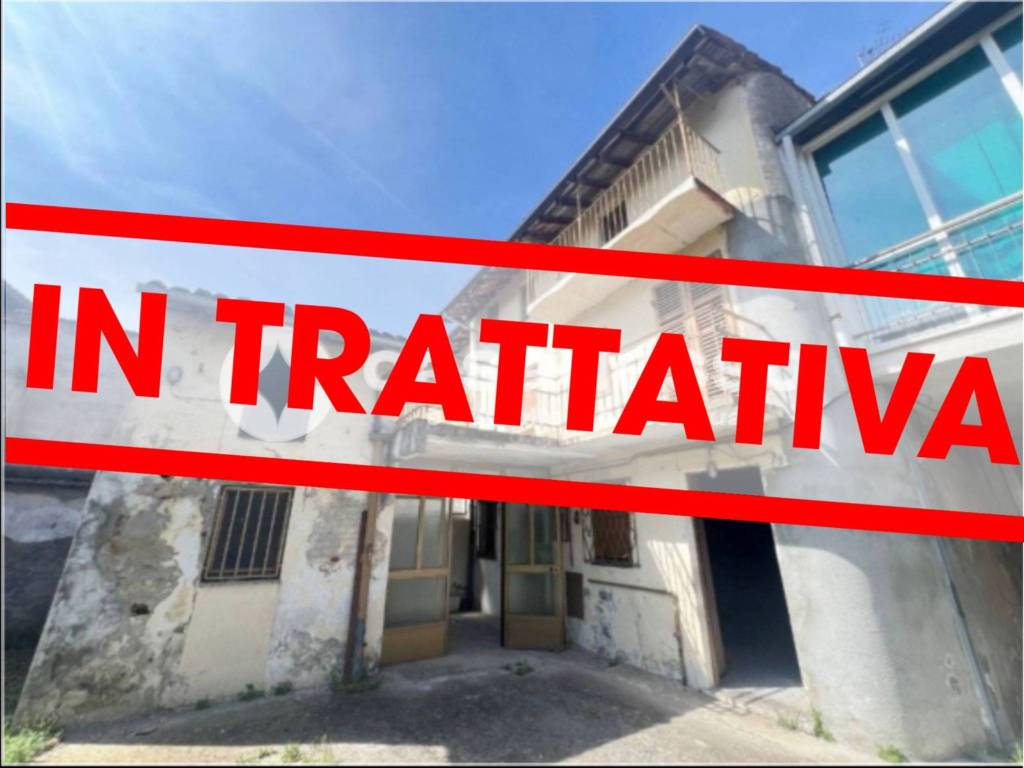 casa indipendente in vendita a Palazzolo Vercellese