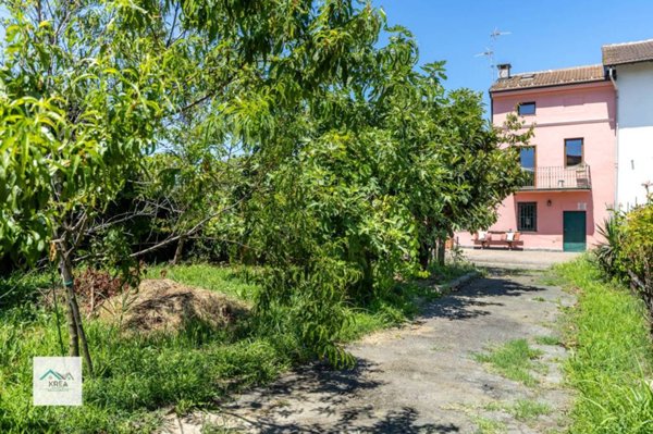 casa indipendente in vendita a Palazzolo Vercellese