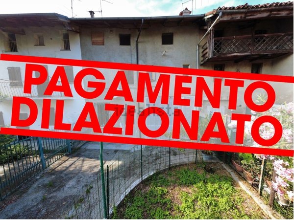 casa indipendente in vendita a Palazzolo Vercellese
