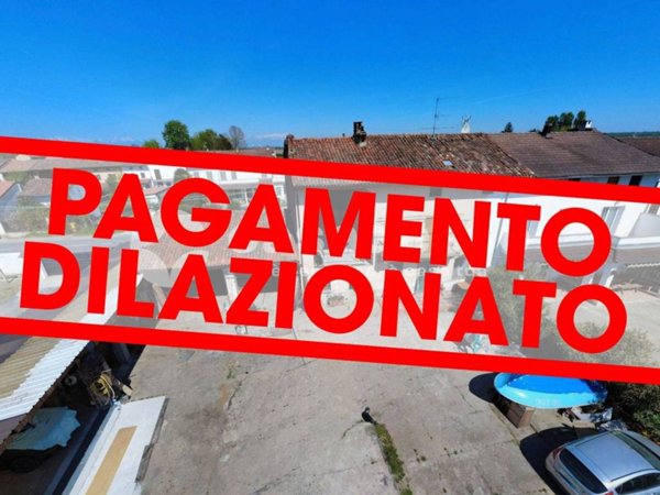 casa indipendente in vendita a Palazzolo Vercellese