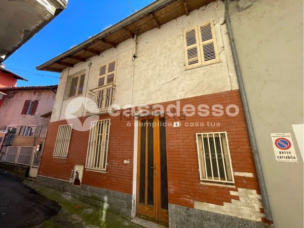 casa indipendente in vendita a Palazzolo Vercellese