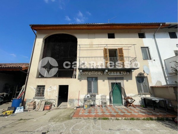 casa indipendente in vendita a Palazzolo Vercellese