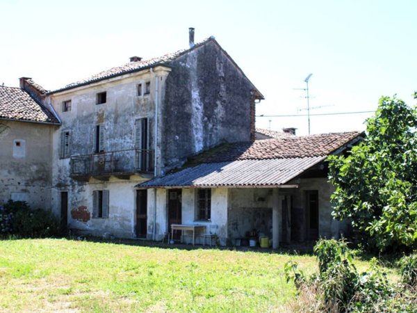 casa indipendente in vendita a Pertengo