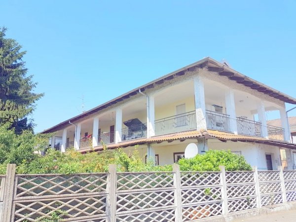 casa indipendente in vendita a Pezzana