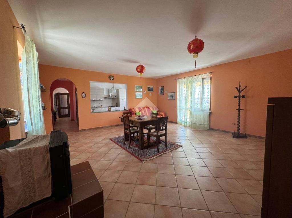 casa indipendente in vendita a Pezzana