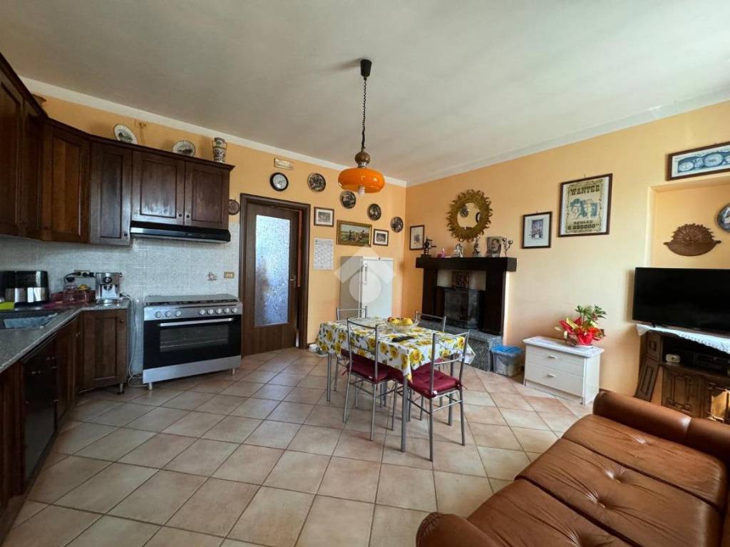 casa indipendente in vendita a Pezzana