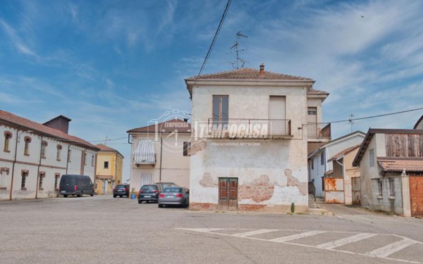casa indipendente in vendita a Pezzana