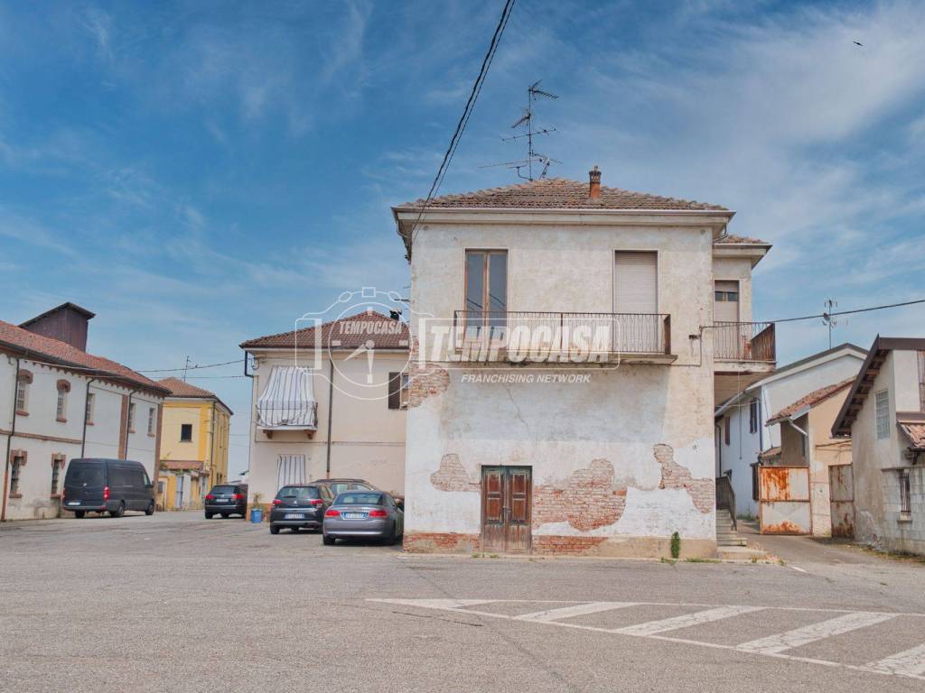 casa indipendente in vendita a Pezzana