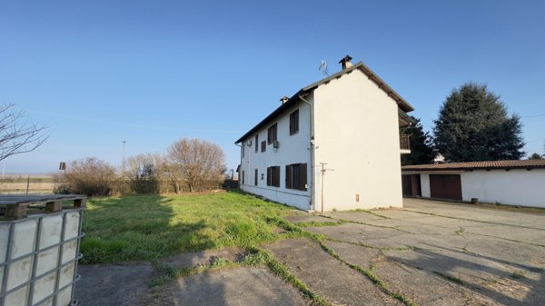 casa indipendente in vendita a Pezzana