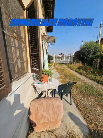 casale in vendita a Pezzana