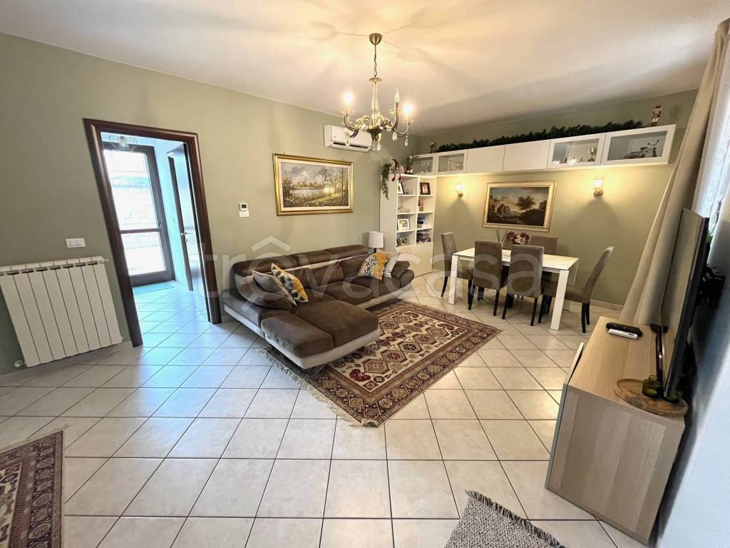 casa indipendente in vendita a Pezzana