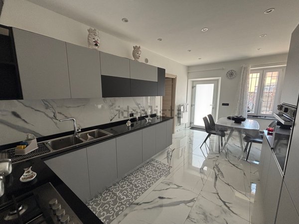 casa indipendente in vendita a Pezzana