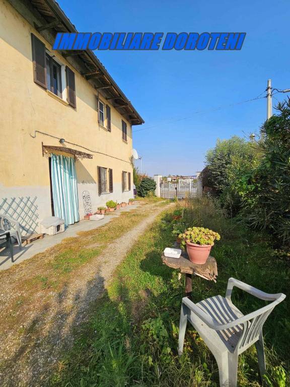 casa indipendente in vendita a Pezzana
