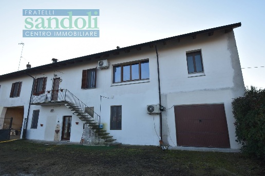 casa indipendente in vendita a Pezzana